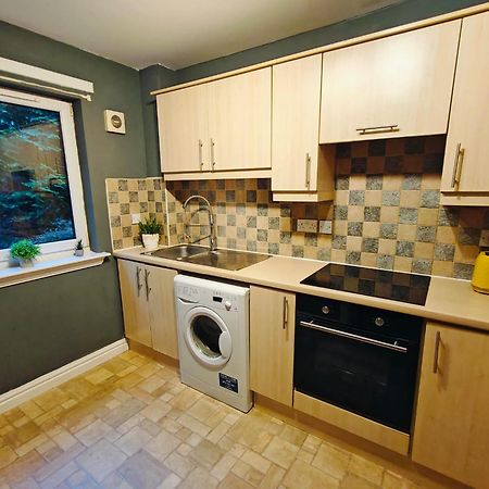 La Casita, Quarry - 2 Bedroom Entire Apartment With Free Parking Glasgow Kültér fotó