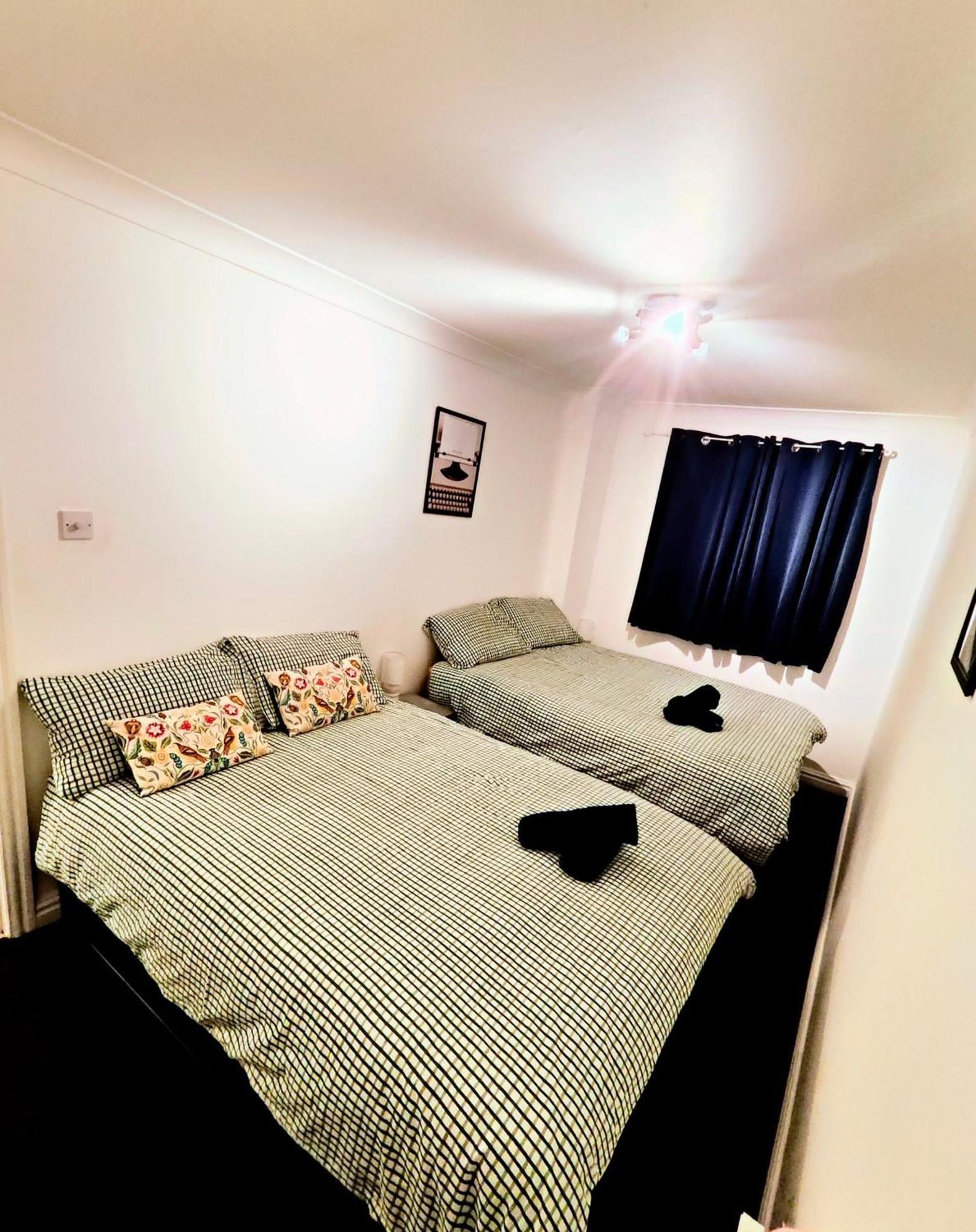 La Casita, Quarry - 2 Bedroom Entire Apartment With Free Parking Glasgow Kültér fotó