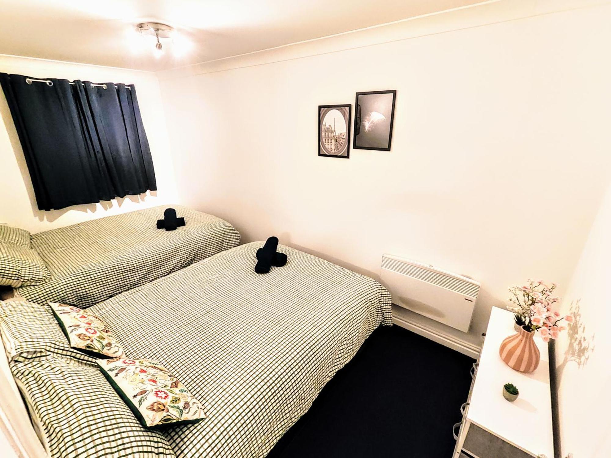 La Casita, Quarry - 2 Bedroom Entire Apartment With Free Parking Glasgow Kültér fotó